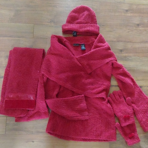 Moda International Sweaters - 4 piece winter ware